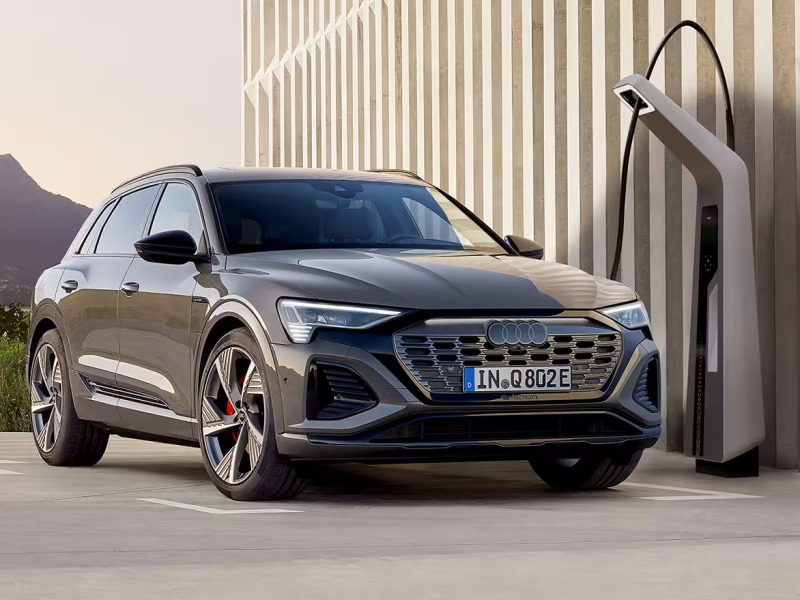 Audi Q8 e-tron Ladesäule